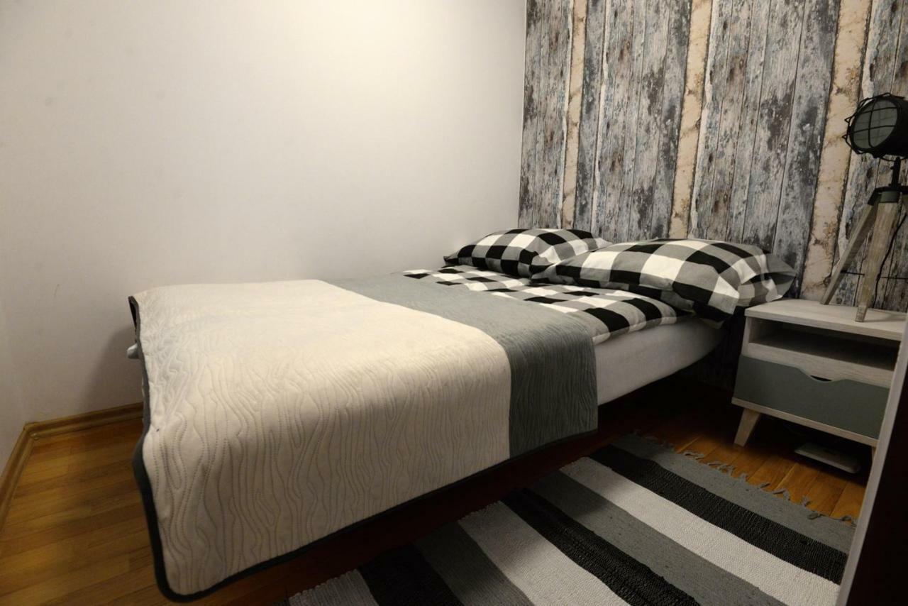 우스트르치키 돌네 Apartament Columbus 아파트 외부 사진